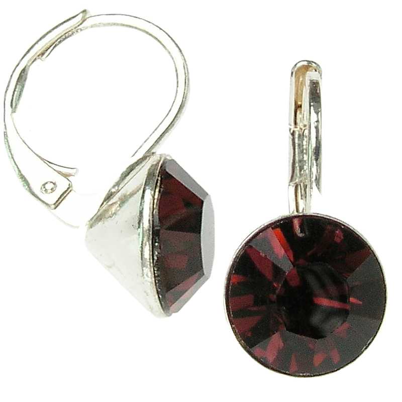 8mm Ohrringe mit Swarovski Kristall in der Farbe Burgund Rot